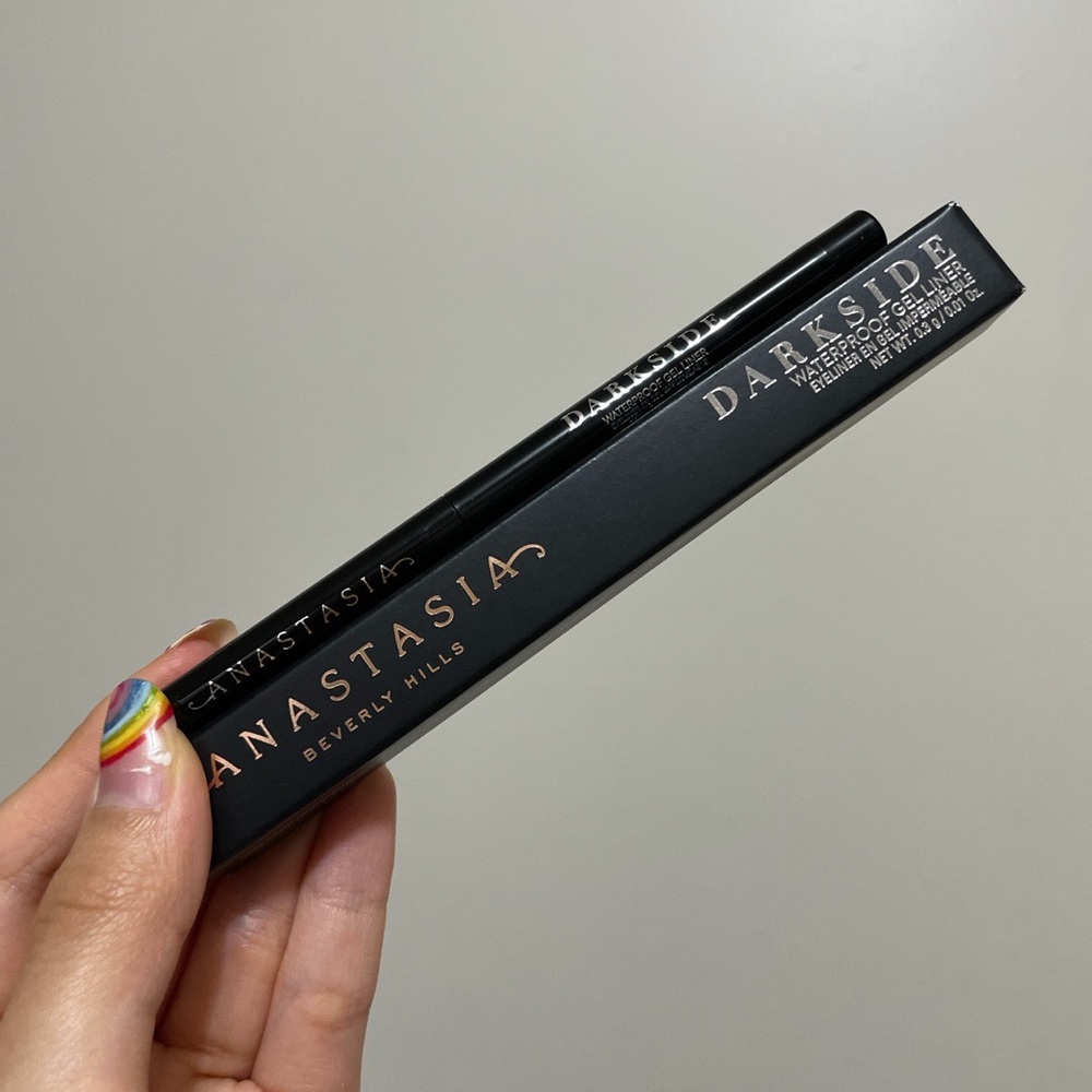 Anastasia Beverly Hills- Darkside Waterproof Liner